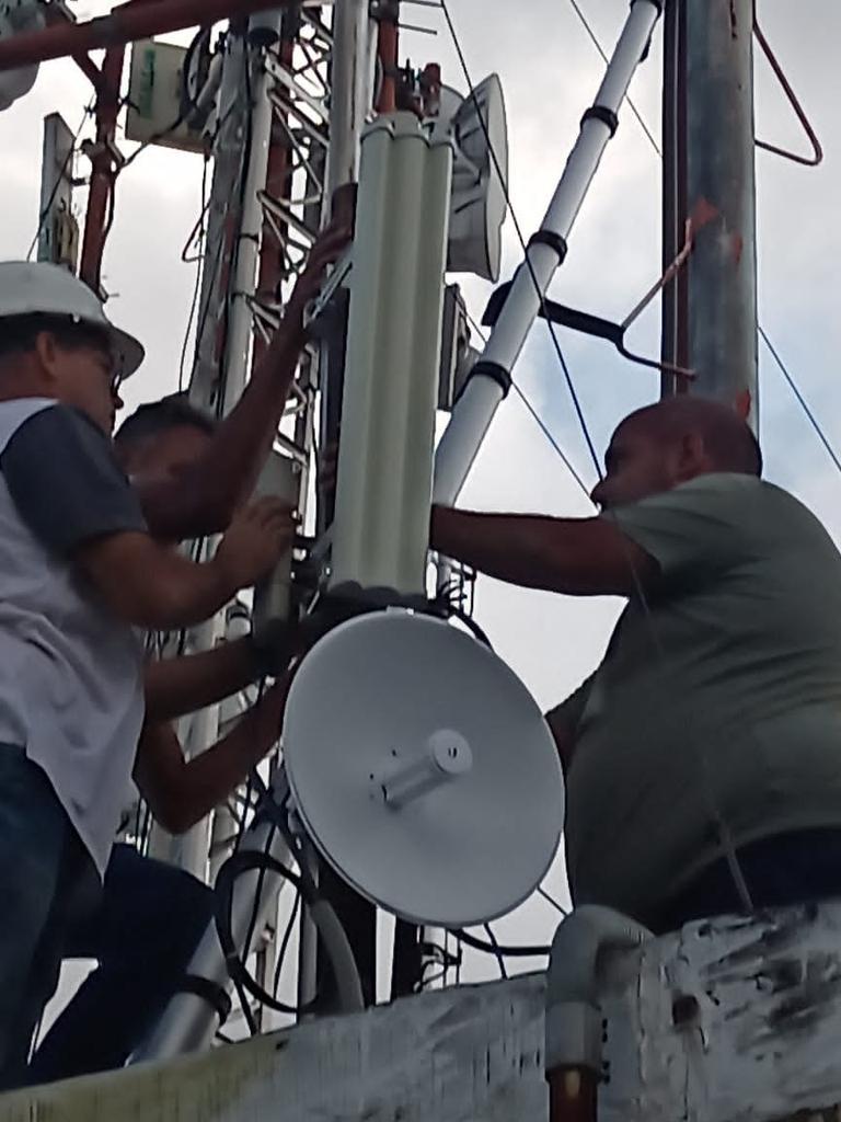 duquegustavoS's tweet photo. #30Oct Continuamos colocando cámaras de última generación en todo el municipio, tecnología con detección facial, lectura de placas y visión nocturna con la mejor resolución y a color.

¡Avanzamos en  nuestro Plan de Seguridad Integral!

#OrdenYSeguridad
#TrabajandoXChacao https://t.co/da0OfMbYUy
