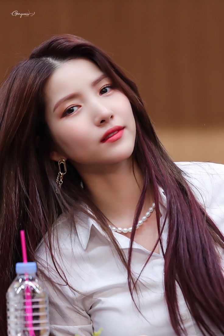 SOWONLOOK's tweet photo. #SOJUNG #소정 https://t.co/ifn1taxaic