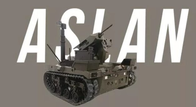 İHA başarısıyla dünyanın konuştuğu ülke haline gelen Türkiye, İnsansız Kara Araçlarıyla da (İKA), aynı başarıyı yakalama yolunda emin adımlarla ilerliyor. ASELSAN tarafından geliştirilen ASLAN keşif, gözetleme ve ateş altına alma kabiliyetleri ile göz dolduruyor.

(ASELSAN)