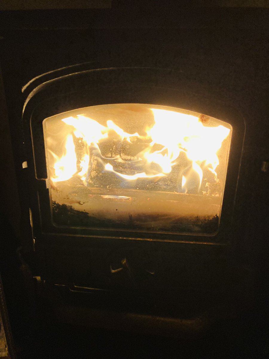 lippett_mark's tweet photo. #LanternTurnip #jackolantern #Salheim #ChildhoodMemories Starry nights, crispy cold and  smell of candle and turnip ! #haloween2021 🎃 https://t.co/OiiupP1HgL