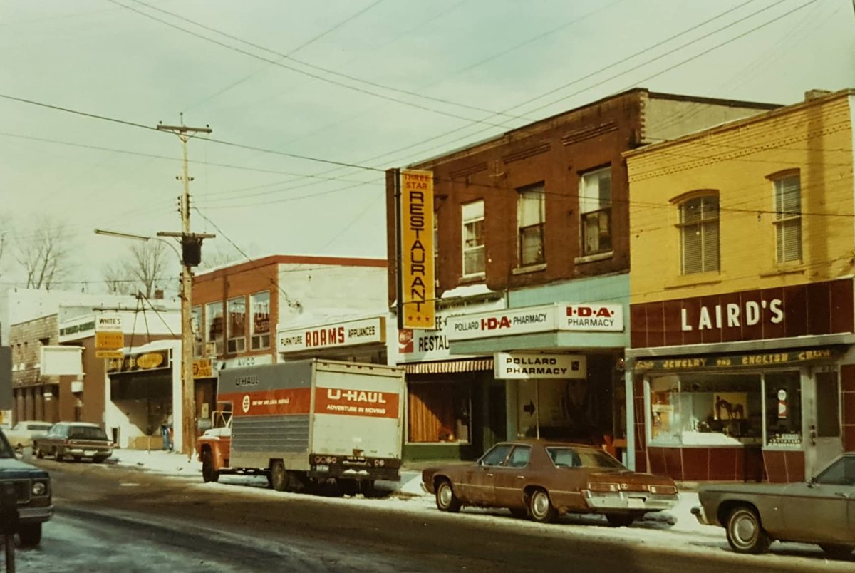 WPSDMuseum's tweet photo. This weeks #HistoricPost features the main strip in #ParrySound!
Photograph of businesses on James Street taken on February 22, 1976.
Pat Morrow Photograph Collection📸 https://t.co/ehzG7rlkZl