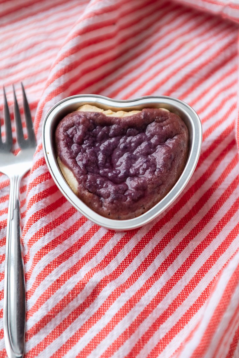 ElephantSeven's tweet image. #Seven days away from @grayseas_pies #popup in our downtown #WallaWalla #TastingRoom!  Sat, 11/6 11am -  #soldout. #fallrelease #fallreleaseweekend #wawine #wine #pies #pie #grayseaspie #happinessis #pieandwine #wineandpie #thingstodoinwallawalla