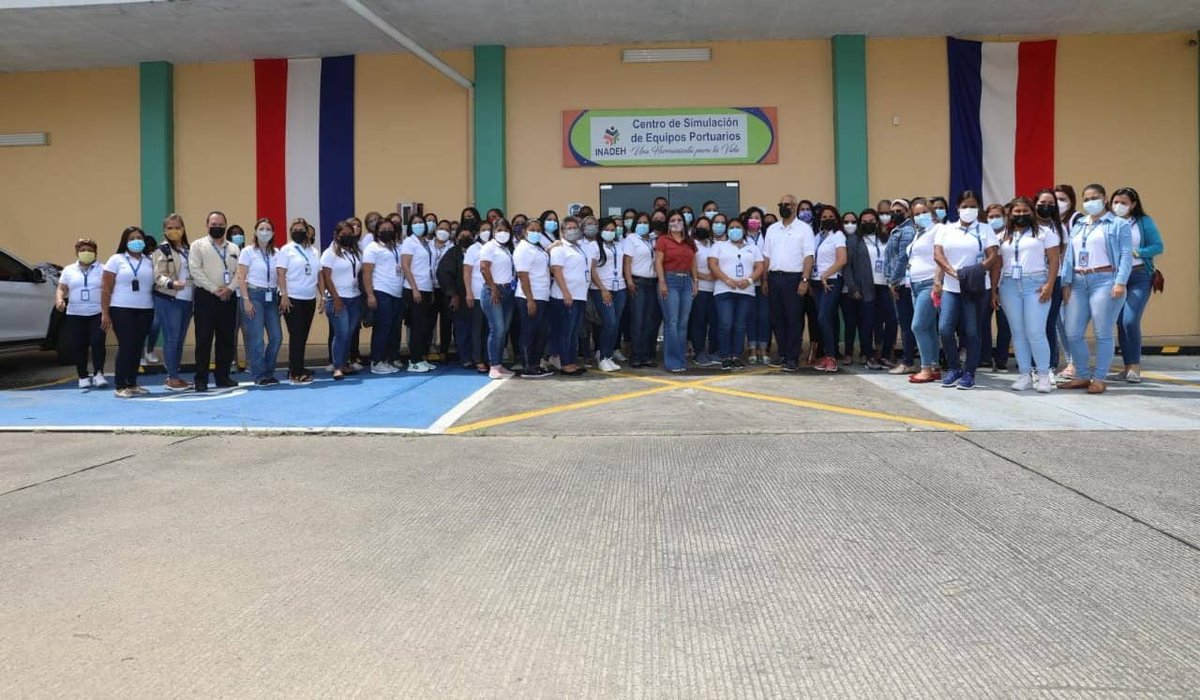 InadehOficial's tweet photo. Con la finalidad de alinear los procedimientos administrativos que desarrolla la Oficina Institucional de RRHH, personal de enlace de los 23 Centros de Formación Profesional participan de una jornada de capacitación que se desarrolla hoy sábado en la sede de Panamá Pacífico. https://t.co/FqGXLZSSqZ