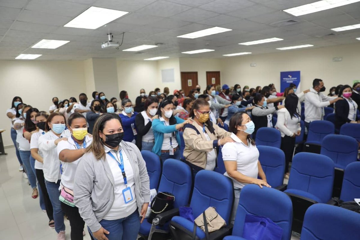 InadehOficial's tweet photo. Con la finalidad de alinear los procedimientos administrativos que desarrolla la Oficina Institucional de RRHH, personal de enlace de los 23 Centros de Formación Profesional participan de una jornada de capacitación que se desarrolla hoy sábado en la sede de Panamá Pacífico. https://t.co/FqGXLZSSqZ