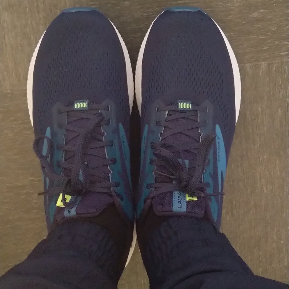 sparrock's tweet photo. New Running shoe Day 😀 always a good day thanks to @AlphaSportsLich the help and advice #running #brooksrunning #pbchasing #gaitanalysis #noexcuses https://t.co/bmK8BVVzFL
