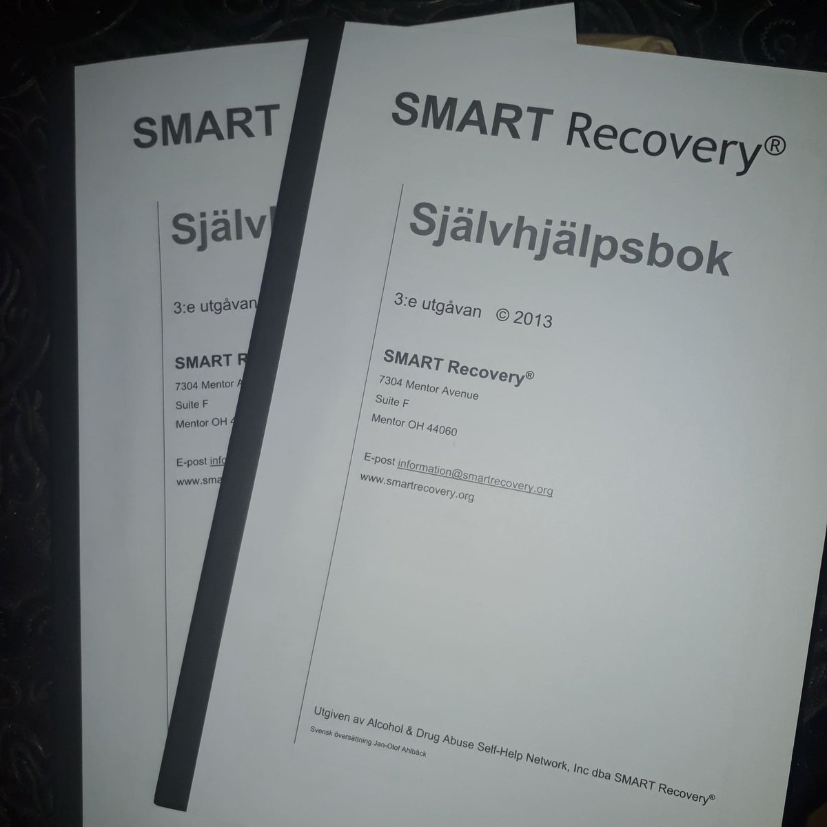 smart_sverige's tweet photo. KÖP VÅR SJÄLVHJÄLPSBOK
För dig som vill bli fri från alkoholberoende, drogberoende eller...... Vårt program vilar på vetenskaplig grund.
Swisha 200:- till 0722 80 62 89 så kommer den. Ange: "SMART och din adress"
#alkoholberoende #spelberoende #spelbolag #alkoholism #drogfri https://t.co/KlLYQDpQDC