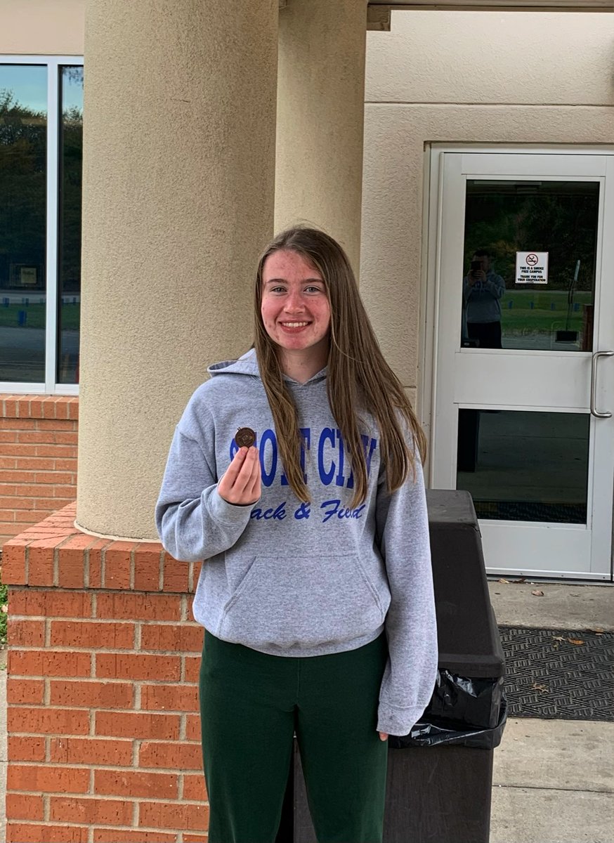 Congrats to Logan as she qualified for the state meet with an 18th place finish today!