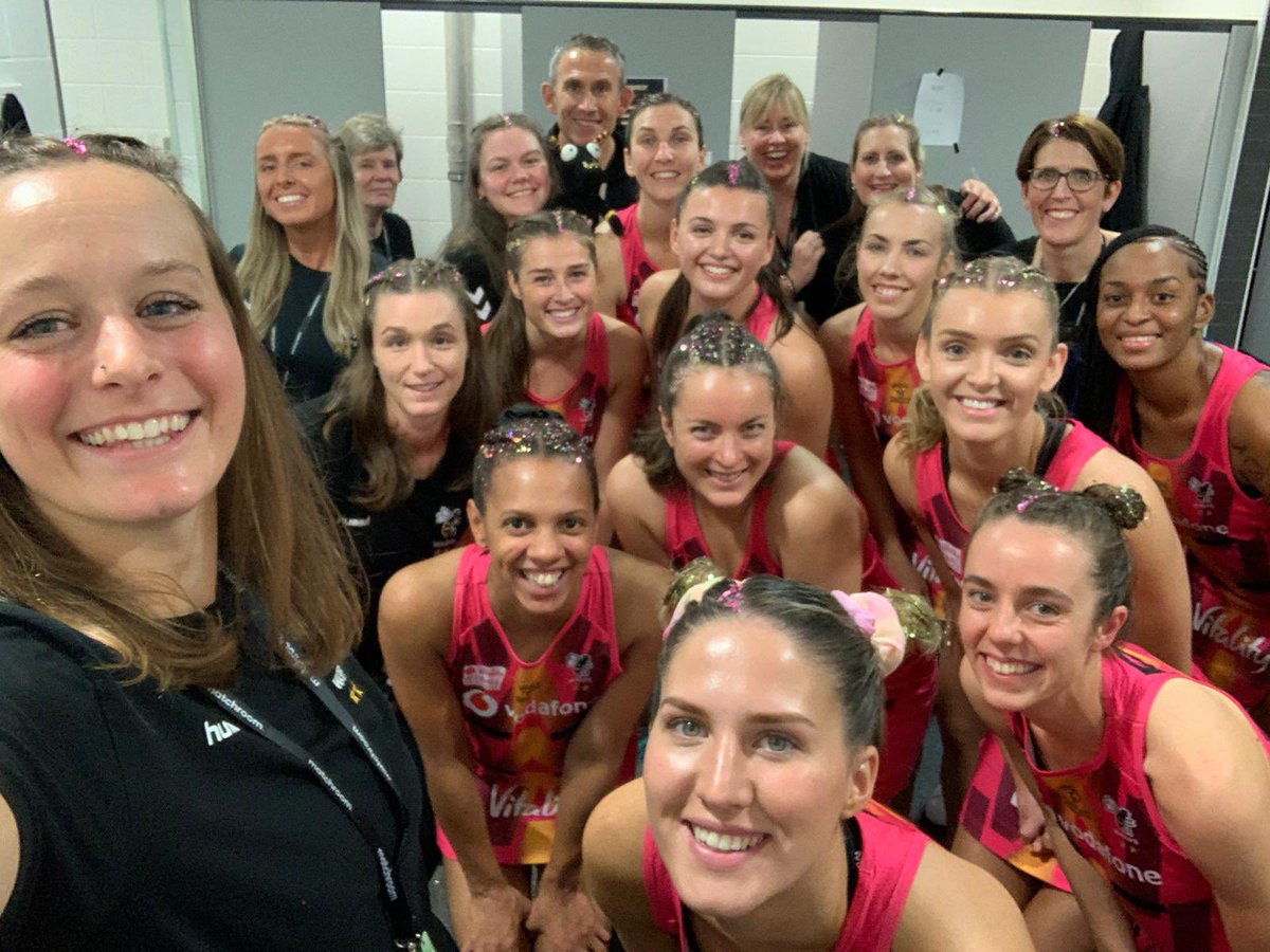 waspsnetball's tweet photo. Thank you @Fast5allstars 
#glitter #dancemoves #longbombs #WaspsAlways  🖤💛🐝 https://t.co/ifqVVhsnuV