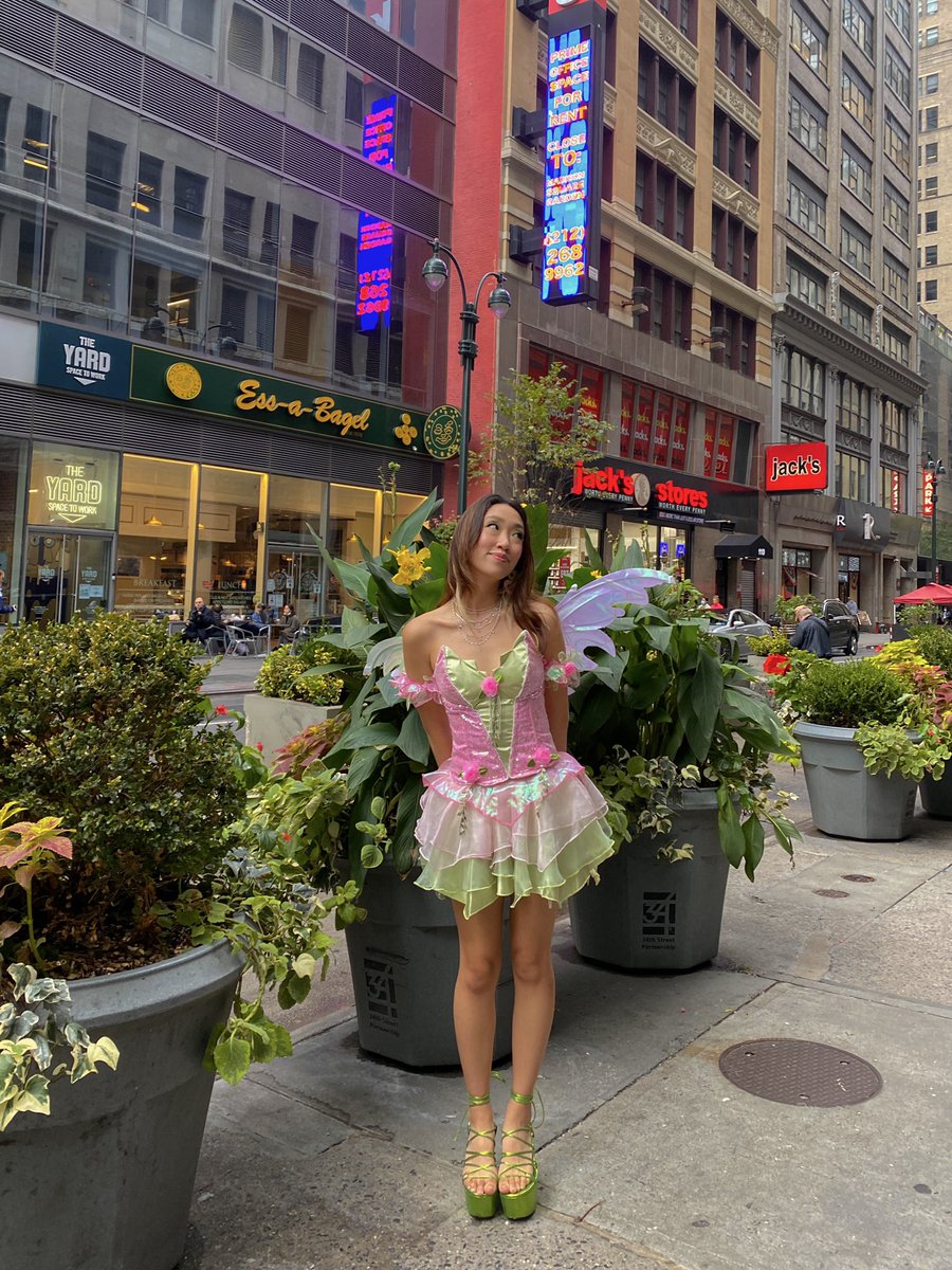 loversinIace's tweet photo. Harryween Fancy Dress Party 🧚🏼🌷🍀 https://t.co/ugON8IhEe0