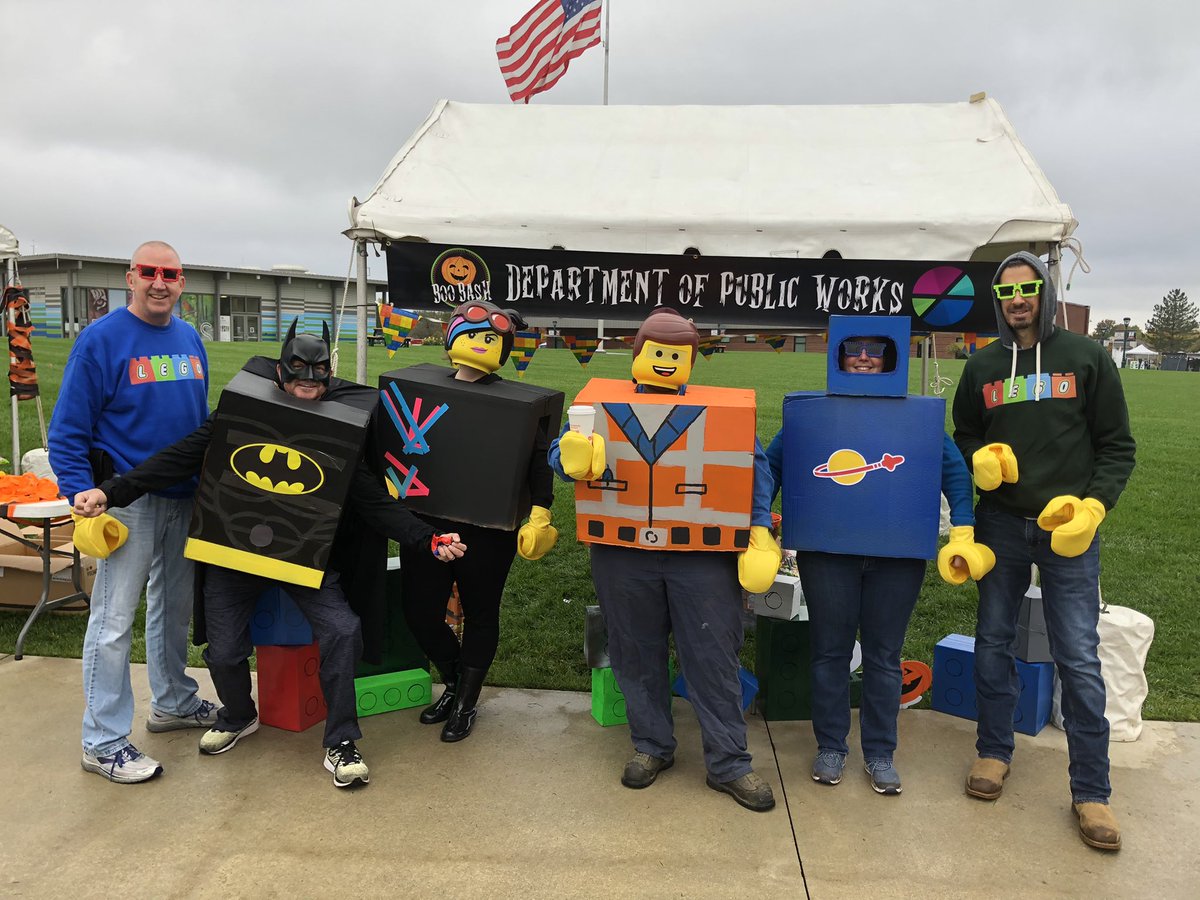 Boiler_JT's tweet photo. A big thanks to those @FishersIN residents who came out to @FishersParks #BooBash! The @DriveFishers and @FishersDPW Teams loved seeing the costumes! #9Pack #LegoBatman https://t.co/MrFWyDCh60