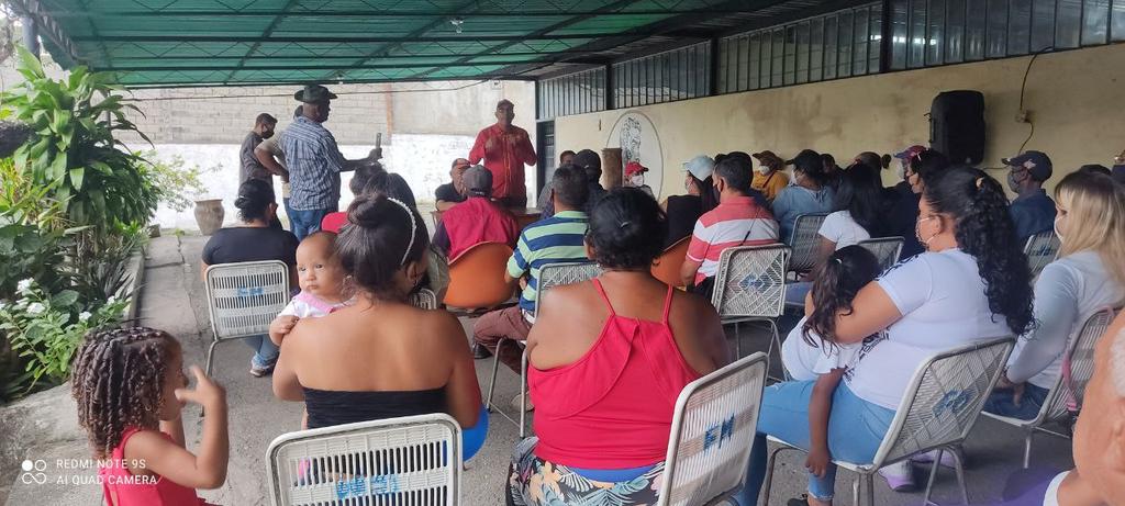 PCV_Venezuela's tweet photo. #AHORA En el municipio Independencia #Yaracuy juramentan el Voluntariado por la Defensa del Voto Gallo Rojo.

👥Participan dirigentes regionales del PCV, candidatos al Consejo Legislativo y Municipal, junto a los gallos para la Gobernación y Alcaldía, Miguel Hernández y Alí Silva https://t.co/sHIWtznyKk