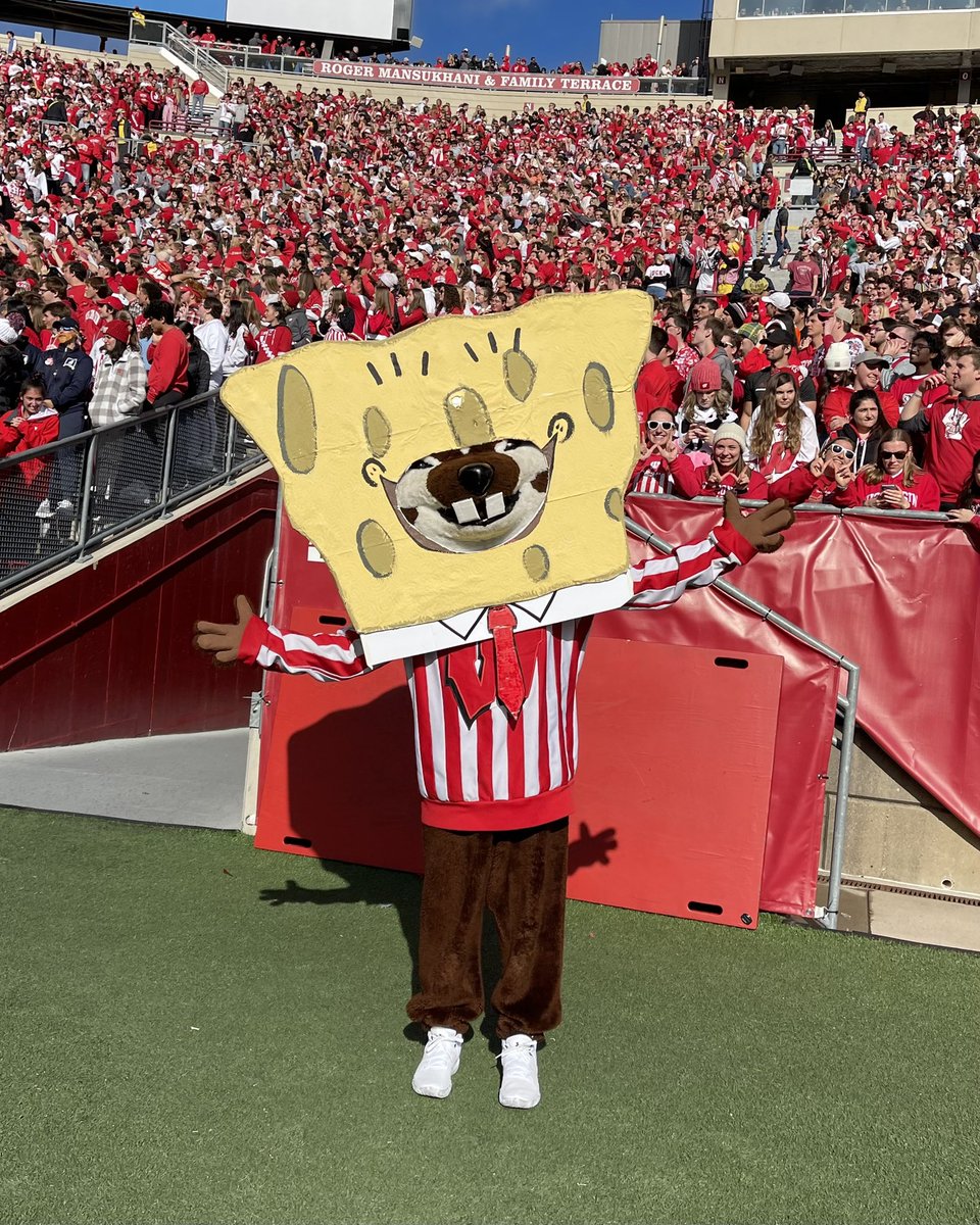 UWBuckyBadger's tweet photo. A successful Bucky Halloween in the books. ☑️ https://t.co/mqd7gSDSml