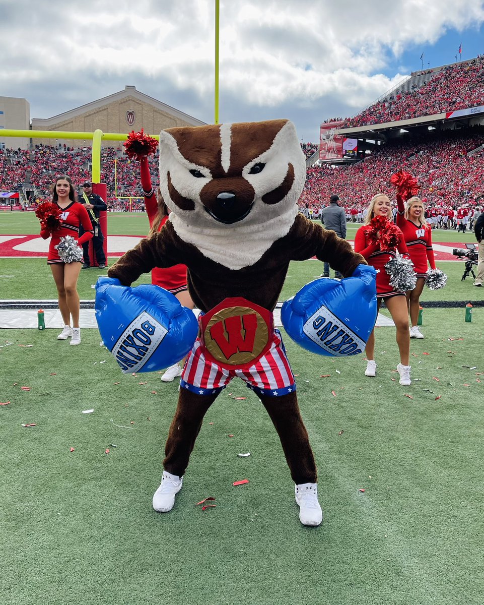 UWBuckyBadger's tweet photo. A successful Bucky Halloween in the books. ☑️ https://t.co/mqd7gSDSml