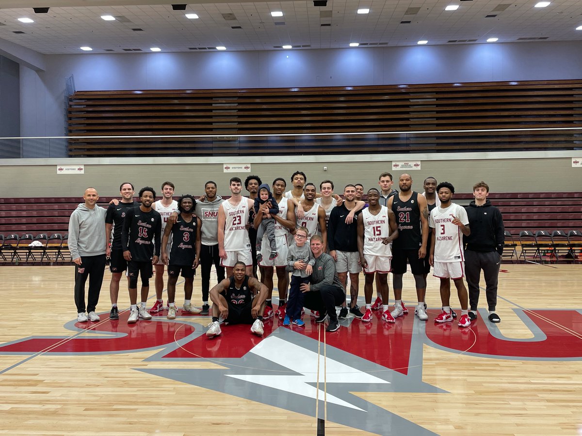Loved having some former hoopers back in the Sawyer Center today for the 2021 Alumni Game 🔴⚡️🏀