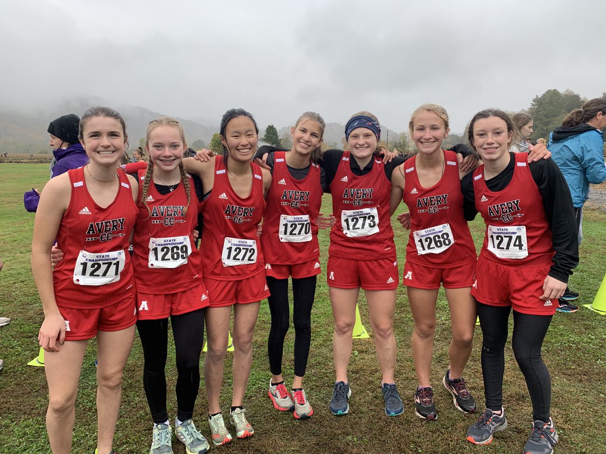 Avery’s Ladies XC team placing 3rd at Regionals and off to the state championship!