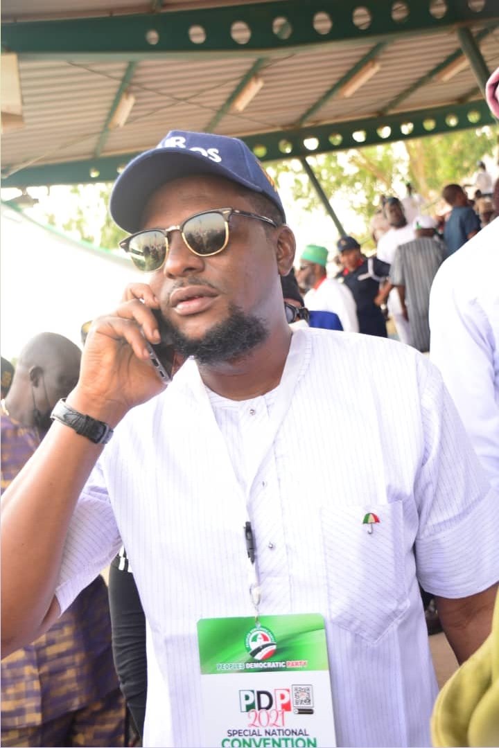 PDPRepublic's tweet image. We see Lasgidi in the building 👀 

Mr Demola @DemolaRewaju and Mr. Ladi Speaks @LadiSpeaks 

#PDPNationalConvention2021 #PDP2023