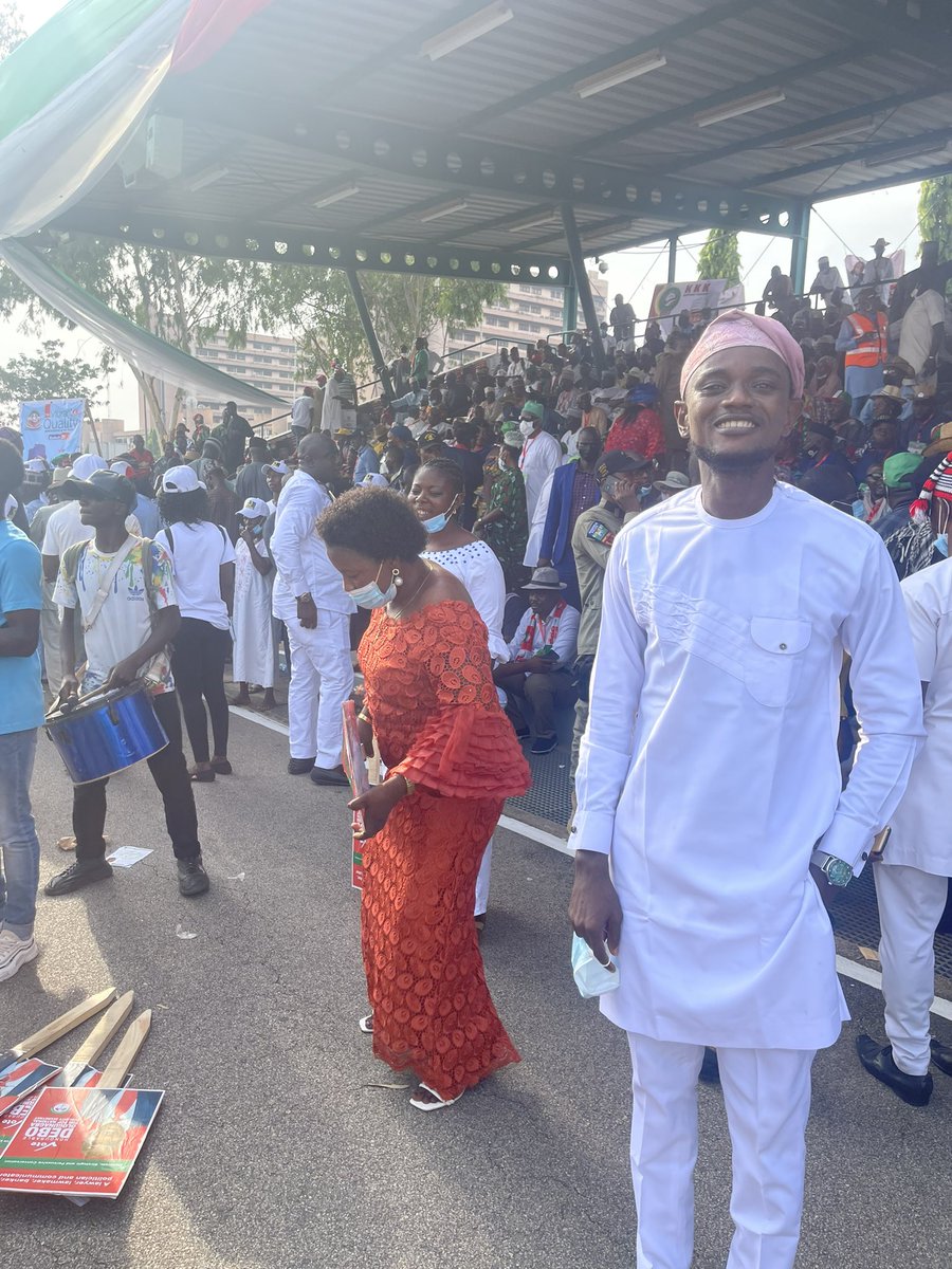 PDPRepublic's tweet image. We see Lasgidi in the building 👀 

Mr Demola @DemolaRewaju and Mr. Ladi Speaks @LadiSpeaks 

#PDPNationalConvention2021 #PDP2023