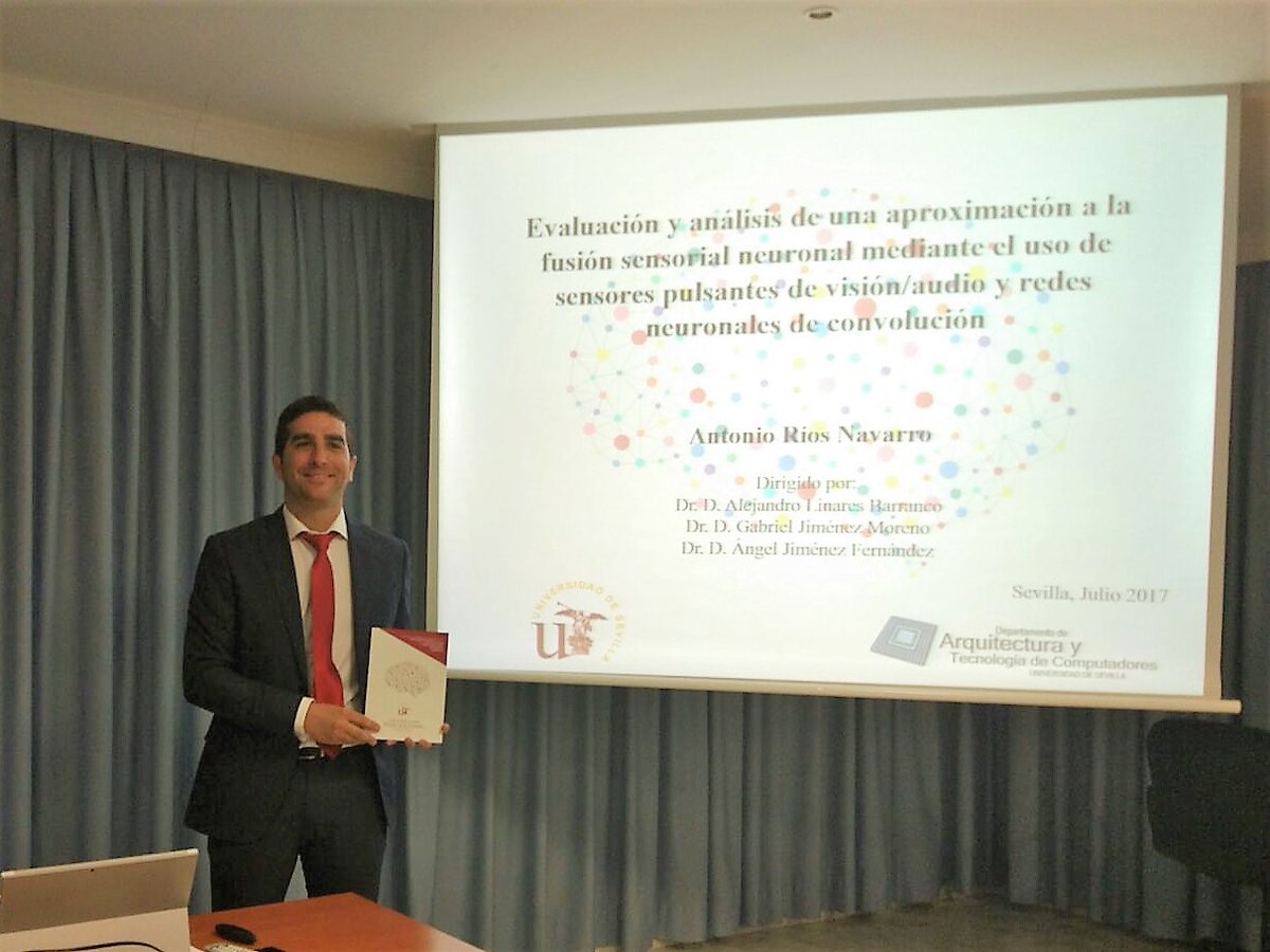 Defensa de Tesis Doctoral dlvr.it/SBbp2p