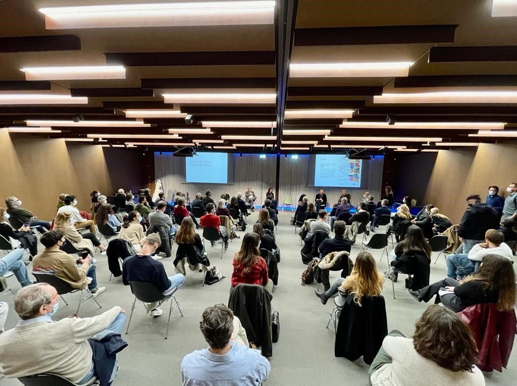 gdt62's tweet photo. Bella mattinata alla #NuvolaLavazza con gli amici di #ADIPiemonte in un confronto su #creativita’ #design e #CompassiOro
Non poteva mancare la #StoriaDiInnovazione by @OlivettiOnline , prologo di quanto vedremo a #PadiglioneItalia @ItalyExpo2020 l’8 novembre
Stay tuned https://t.co/wsxTgCLyzv