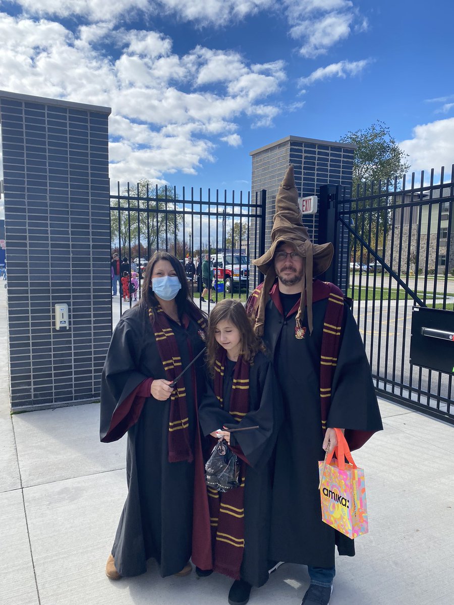 capitalcupark's tweet photo. Thank you to all who came out for our Tricks and Treats event today presented by @fleet_farm. Here are a few pictures of some really COOL and SPOOKY costumes we saw! #halloween2021 https://t.co/fcTARDN9em