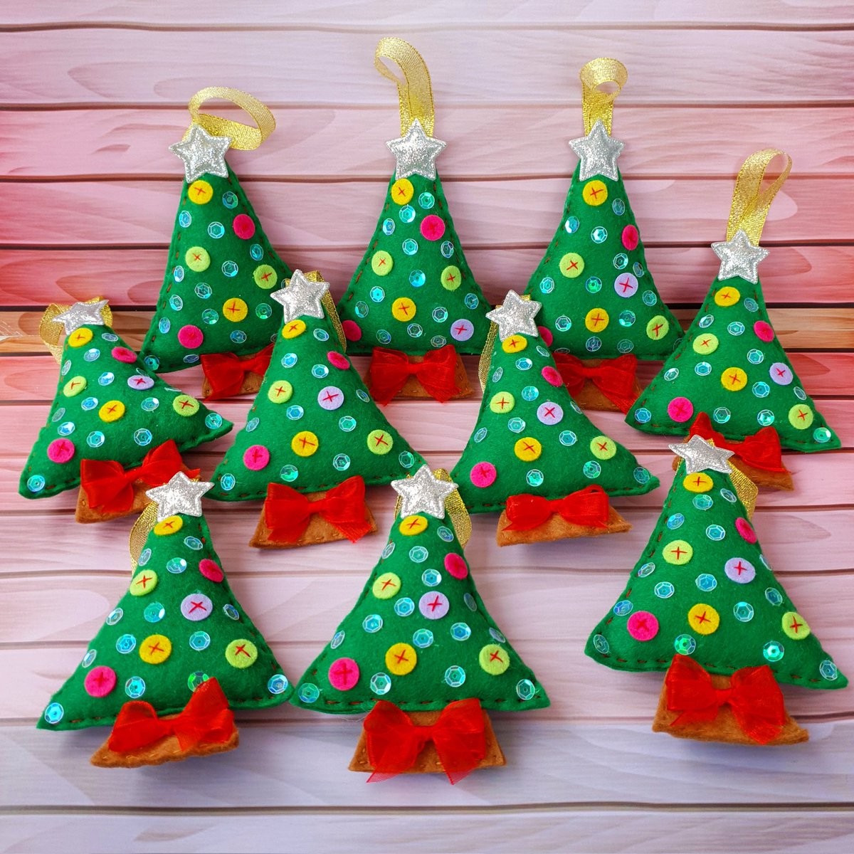 My beautiful christmas tree hanging decorations will be available at the Stocking Fillers - £15 and Under Event at a reduced price. Make sure you are going to the event and enter the giveaway.

 ❄️Giveaway
facebook.com/29529142084946…

❄️Event 
fb.me/e/22Ljunadi