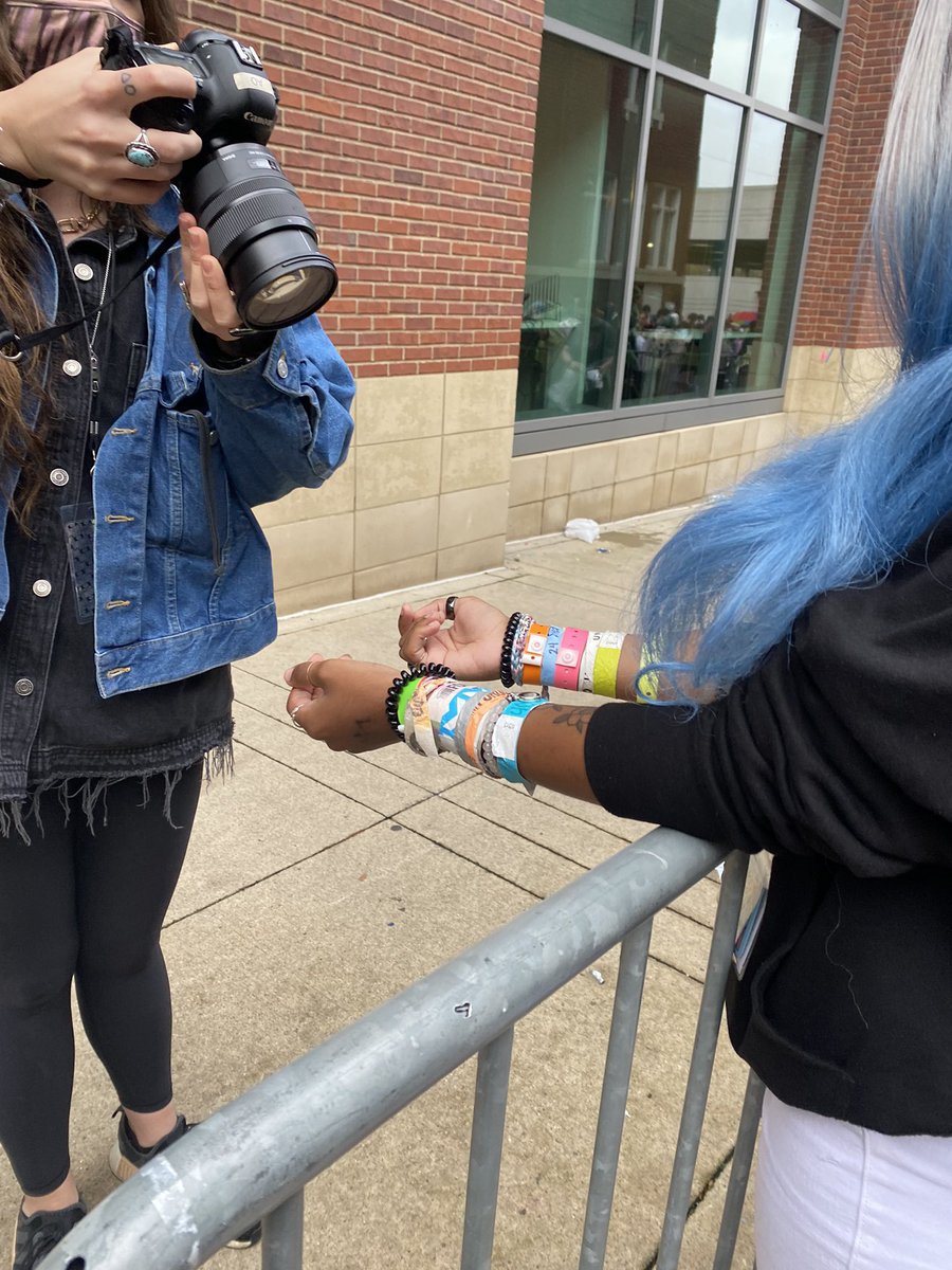 syd tweet media