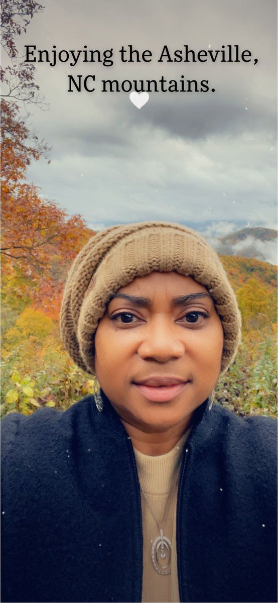 NeetsCanvas's tweet photo. Spending the day in the Asheville mountains.
#outdoors #weather #weekendvibes #autumn #fallcolors #AutumnFalls #SaturdayFeeling #Asheville #love #mountains #scenic #travel #blueridgemountains https://t.co/M3qxa7N3zr