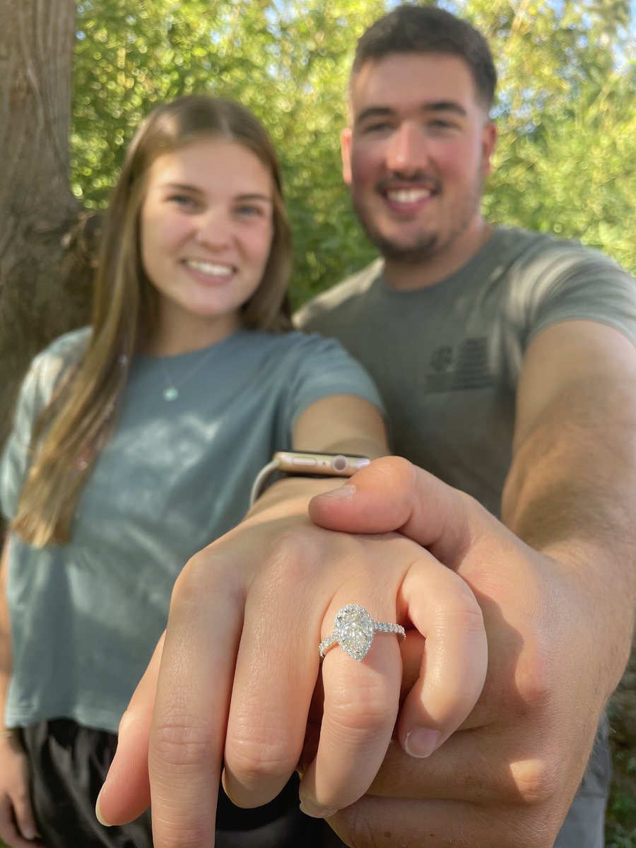 OveraDakota's tweet photo. To the 17 year old boy that told me he would marry me one day,  thank you for keeping your promise …💗 #LinkingToLincks https://t.co/uYYaNU0vv4
