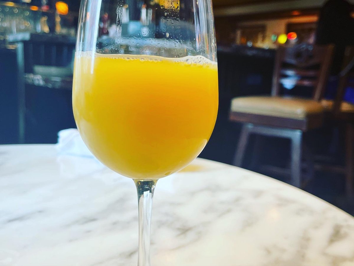 Saturdays are made for brunch 🍽

#brunch #crunk #crunkbrunch #popup #popuprestaurant #bottomlessmimosas #bottomlessbrunch #party #mimosa #dj #live #vibe #vibes #trap #rap #hiphop #trapmusic #music #classical #jazz #stl #stlouis #food #foodie #foodblogger #foodphotography