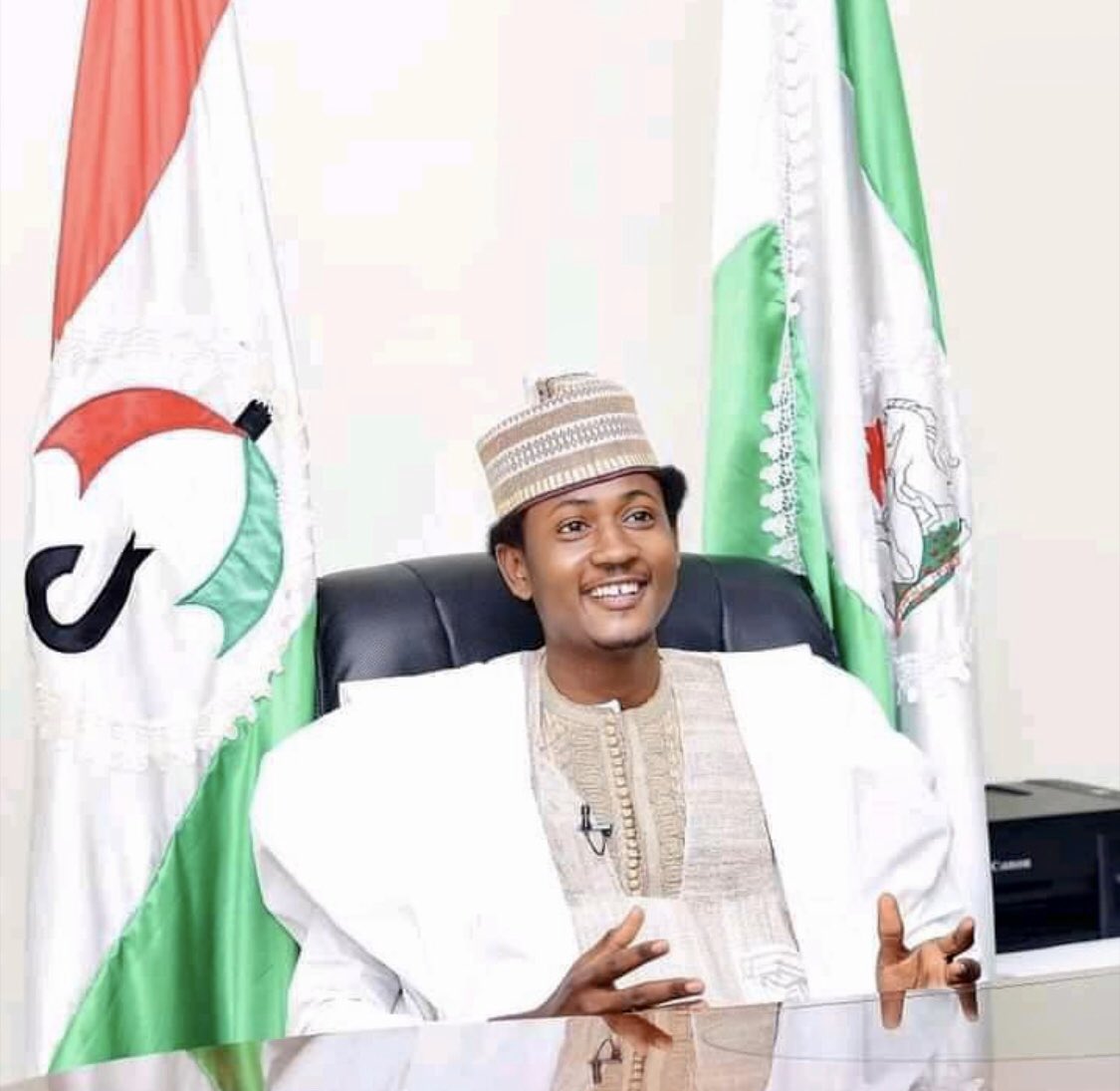 DemolaRewaju's tweet image. Mohammed Kadade Sulaiman, National Youth Leader, Peoples Democratic Party.

25 years old.

#PowerToThePeople
#PDPNationalConvention2021