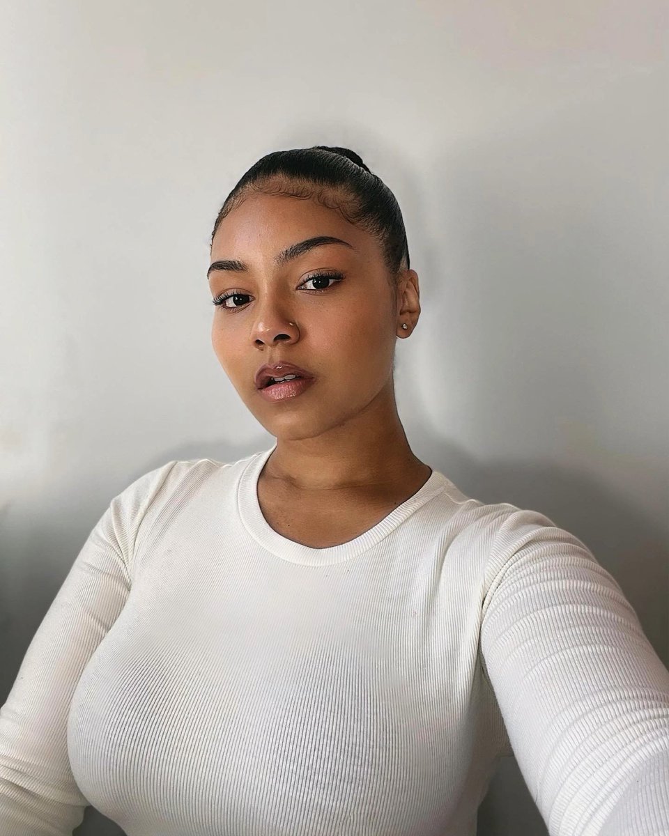_Domnicole's tweet photo. 🍂 https://t.co/GJBHfxUtWU