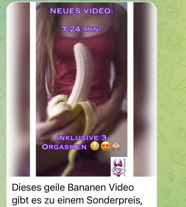 AlexaFruehling's tweet photo. @MelinaFeucht @AlexaFruehling https://t.co/YJxDeRCqV5 Diese und viele weitere geile Videos.. Na Komm schon 😍😍😍 https://t.co/erANfGKVAk