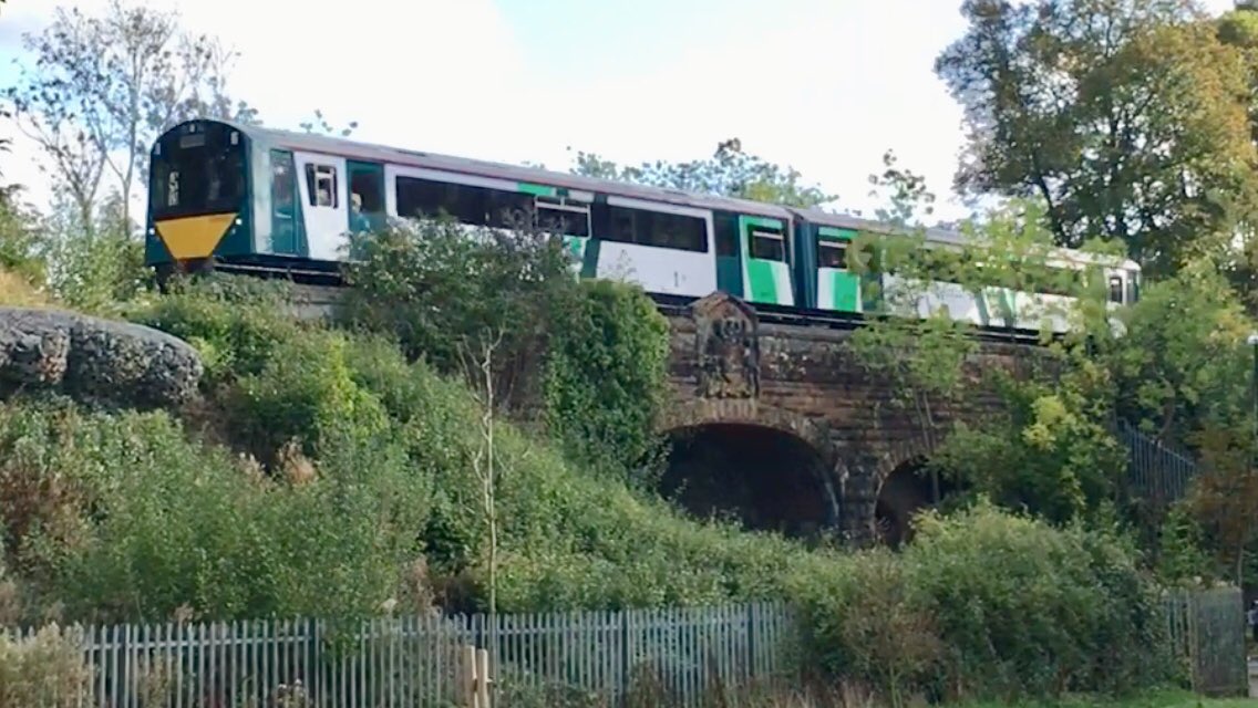 Vivarail's tweet image. OK, showing off - the truly versatile Class 230 and 484s - DEMUs, EMUs, BEMUs, DBEMUs - I've run out now, have some pictures ...