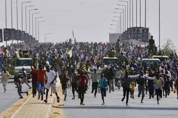 MuhsinSiddeg's tweet photo. #stop_Repression_against_Peaceful_Demonstrators_in_sudan
#help_prime_minister_of_Sudan
#help_sudan 
#military_coup_in_sudan 
#ThereNoWayBack
#٣٠_اكتوبر_مليونية
#العصيان_المدني_العام 
#لا_لحكم_العسكر 
#الردة_مستحيلة 
#لا_للانقلاب_العسكري
#تسليم_السلطه_للمدنيين https://t.co/hc7NjgZ0fo