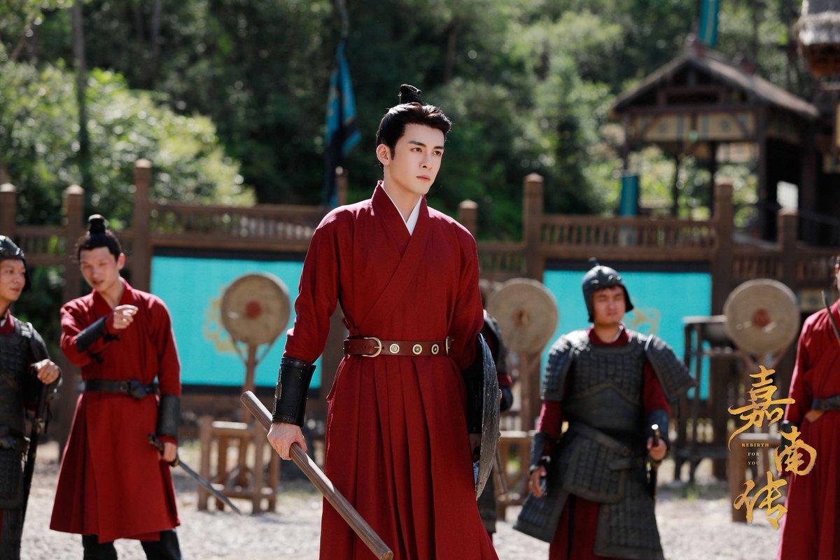 CdramaL's tweet photo. 「📸 | O romance histórico #RebirthForYou, liberou novas still cuts de #JuJingyi, #ZengShunXi, #WangZhuocheng e #WangYiting. https://t.co/3n0HWHAIWw