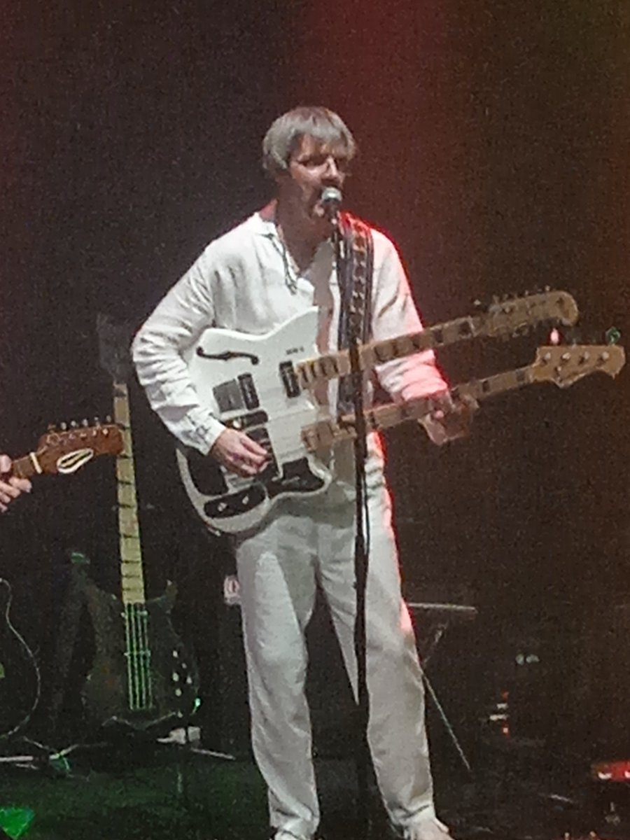 philh2004's tweet photo. @LeagueOfGentlem ace to see Les McQueen is alive and well tonight and currently playing in a prog rock tribute band. #itsashitbusiness https://t.co/CY0SHxh7Go