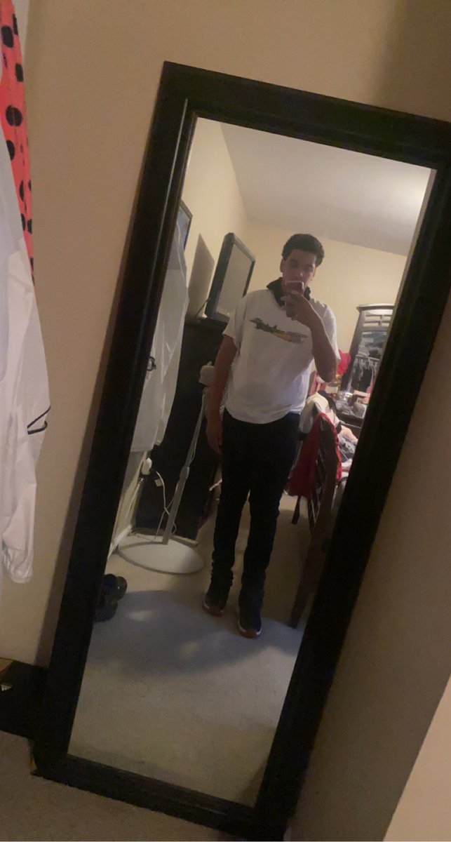 SpaceGoated's tweet image. if you sitting inside all weekend on the game, and not going to any parties, u are sad ong