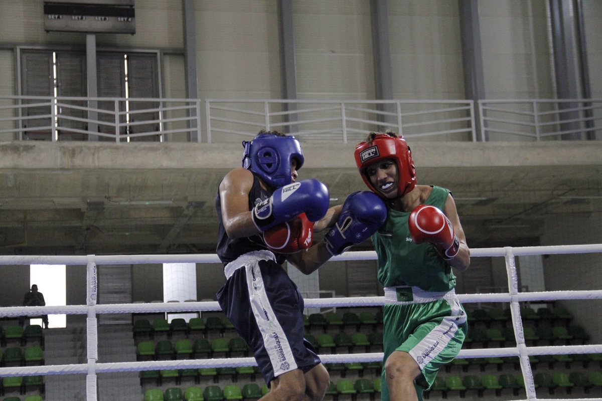 HablaDeportes's tweet photo. #BoxeoHD La segunda velada de Soy Campeón tuvo lugar en el Sugar Baby Rojas https://t.co/usXkhIT1yM https://t.co/ieLdJG6k5X