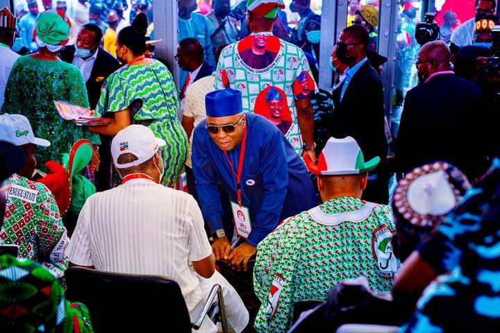 BiodunFamakind1's tweet image. #PDPNationalConvention2021
#LetsRescueNigeriaTogether