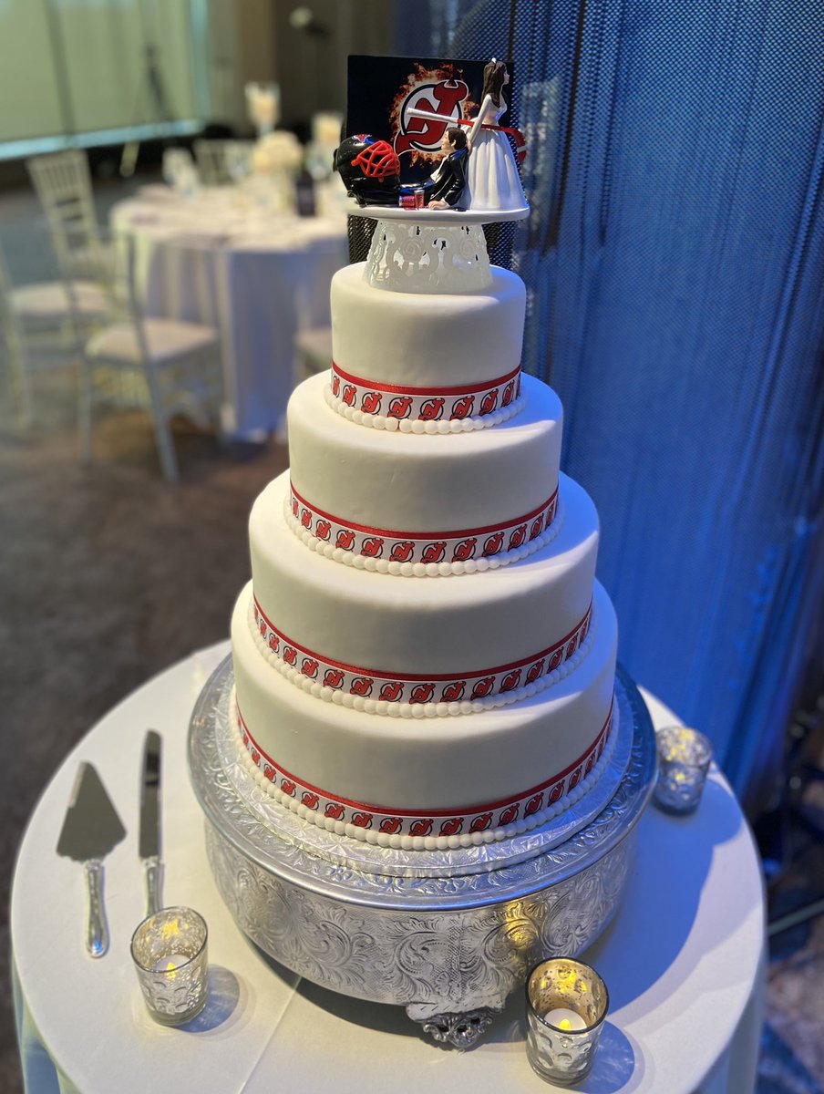 Rob &amp; Sara’s wedding cake ! <a href="/NJDevils/">New Jersey Devils</a>
