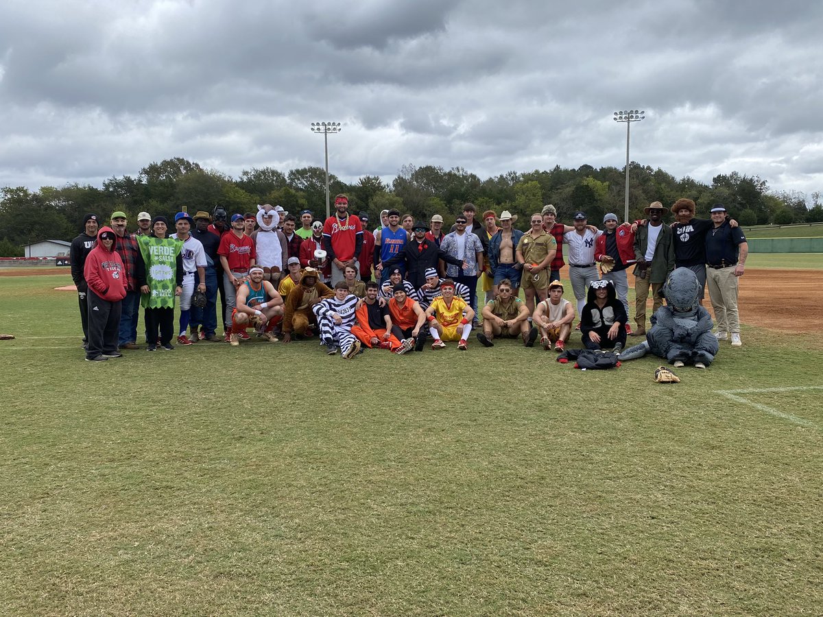 We had so much fun at our 2021-22 Home Run Derby fundraiser. Congrats to our champion Josh Bower. Thank you to everyone that supported our players.