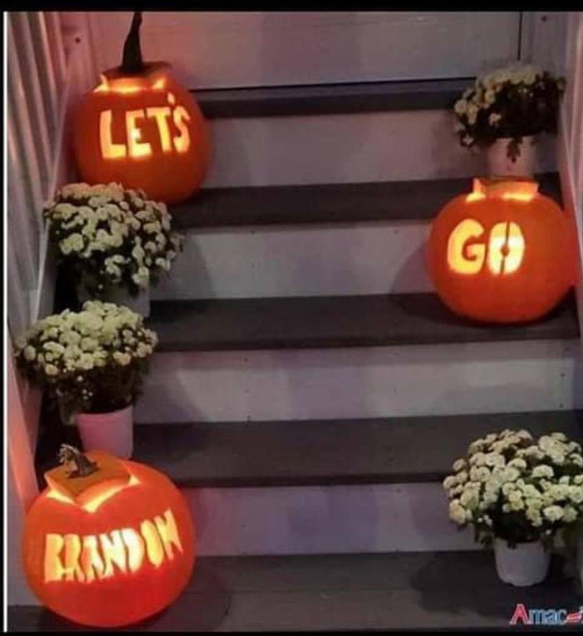 NDFlash's tweet image. Happy Halloween!