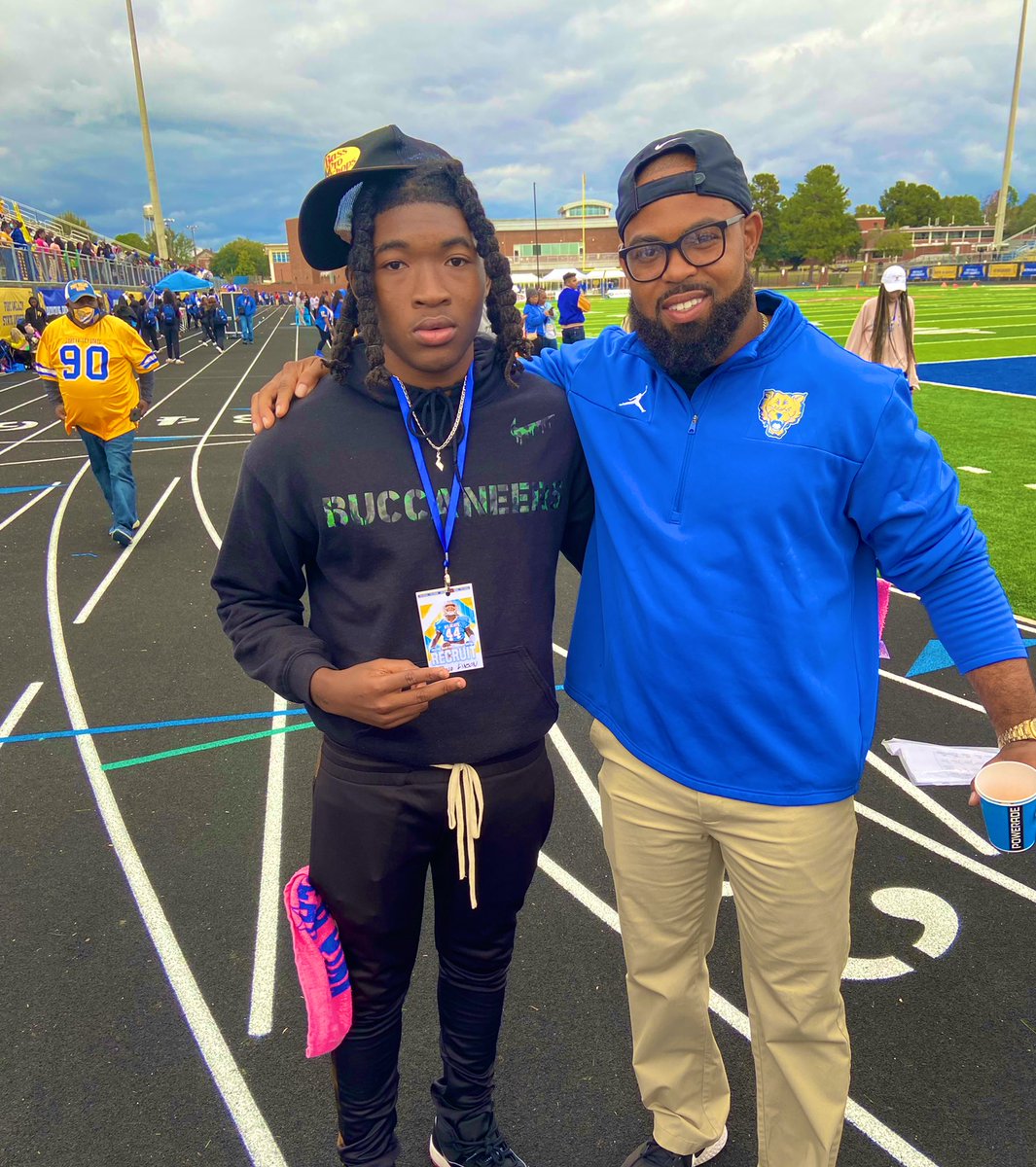 Great visit today <a href="/FVSU/">Fort Valley State University</a> ❤️
<a href="/CoachLeeBax/">CoachBax</a> 
@CjDrinkard 
<a href="/PhenixCity_Bucs/">Buccaneers Sports Academy Recruiting (Mobile, AL)</a>