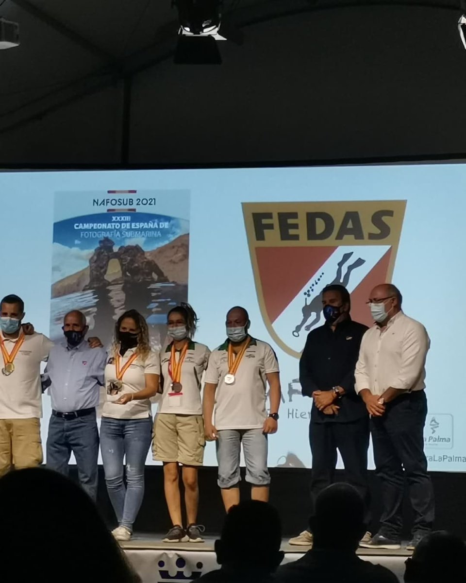 FSubacuaticas's tweet photo. #Andalucía 🥈por Equipos en el #CampeonatoDeEspaña 🇪🇸 de #FotografíaSubmarina 📸 🐠 🐡 🐟 en #LaRestinga #ElHierro ¡¡¡Felicidades Equipo!!! 👏👏👏👏 #ActividadesSubacuáticas #Fotosub #NAFOSUB #FAAS #FEDAS #CMAS #AndalucíaRegiónEuropeaDelDeporte @DeporteAND https://t.co/xItu1SeFNn
