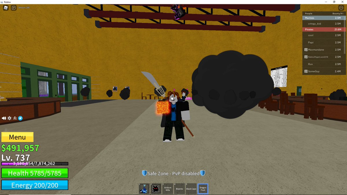 techtoken2's tweet image. my first ever legendary fruit this is before roblox got closed for some time