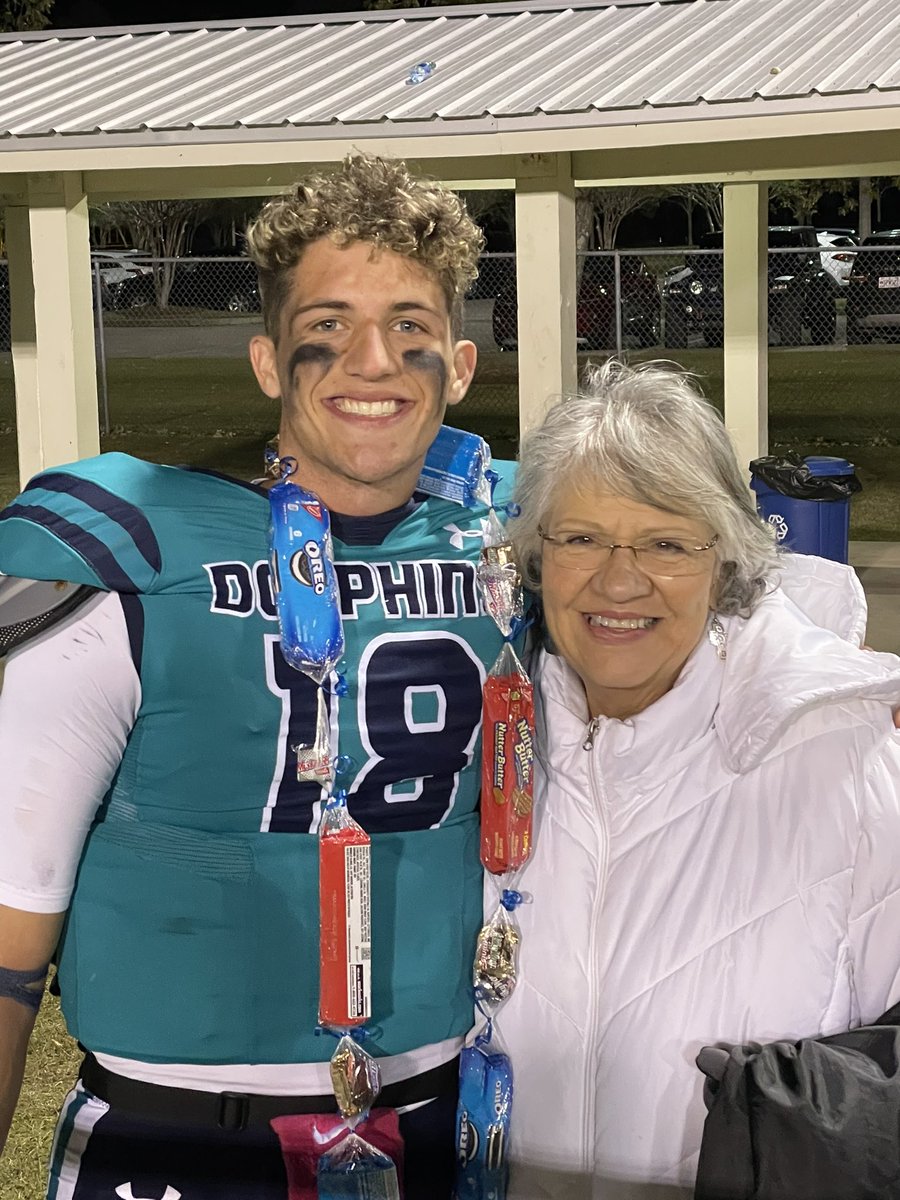 “Senior Night” for KP!! Thank you to all the friends and family that have supported him over the last 4 years!! It has been a great ride! Can’t wait to see what God has planned next! #KP18 #finsup <a href="/KadenPierce3/">Kaden Pierce</a>