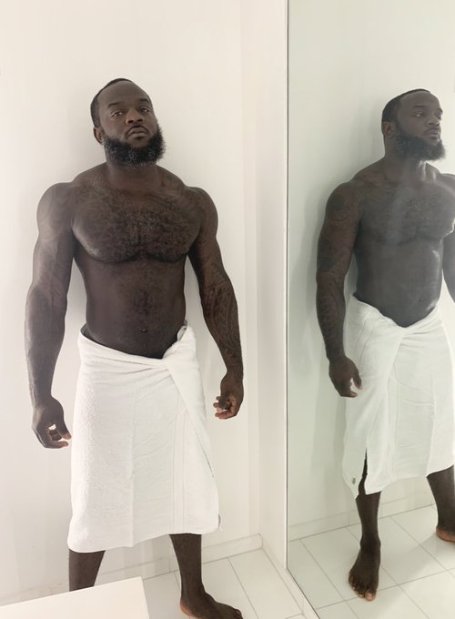 Watch WELOVEJAMESANTHONY.COM's leaked NSFW photo on TwXstars