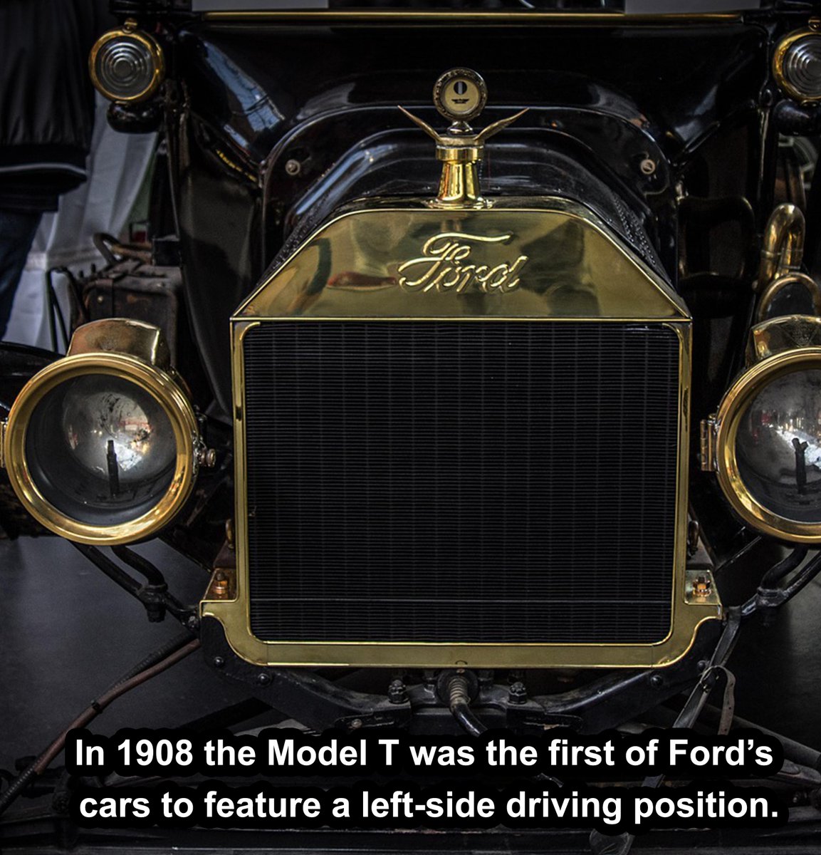 Precisi61797006's tweet photo. By 1915, the Model T had become so popular that the rest of the automakers followed Ford's lead.

#carstagram #automotive #autorepair #automotiveindustry #coolcars #automotivegram #automotivedaily #automotivelifestyle #automotives #auto #cars #cargram #carlovers https://t.co/r3usq3EhPf