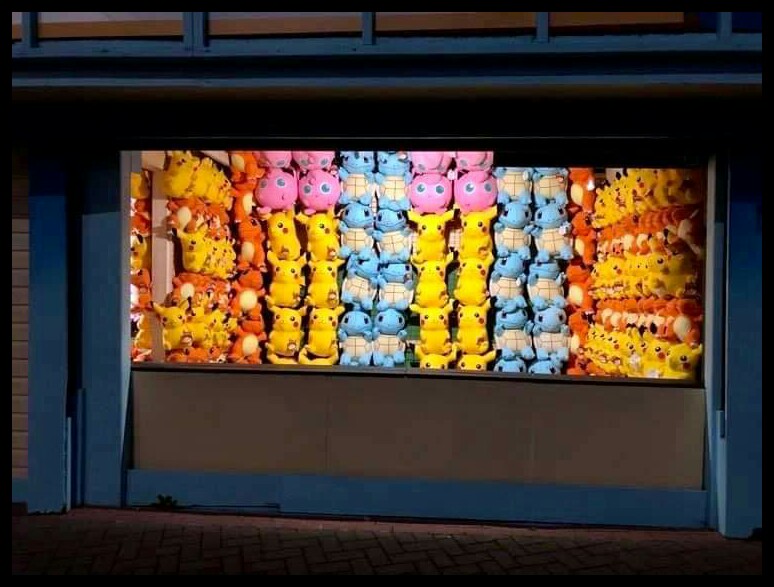 AndUnd21's tweet photo. Roll up Roll up
#ThemePark #Prize #NightPhotography #Photography #Pokemon https://t.co/3AjXIyehSW