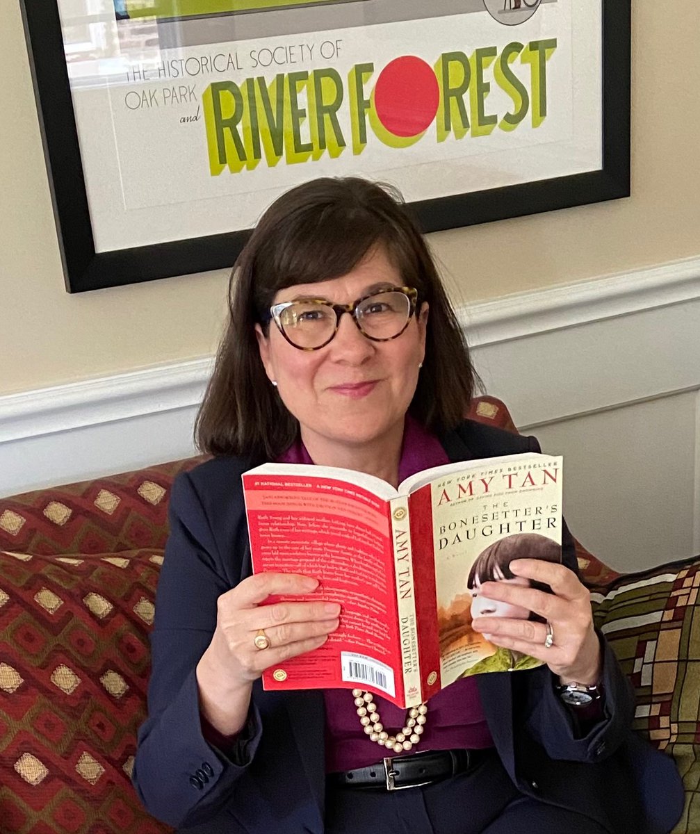 hdalger's tweet photo. Here I am getting ready to meet Amy Tan next week! Please join us at the Chicago Public Library Foundation Awards, Tuesday, November 9, at 6 pm CT. Free at https://t.co/IJa6HD8CCk  Honoring Ms Tan, Theaster Gates, and J. Nicole Brooks. #CPLFAwards #PowerOurLibrary https://t.co/vcoRxN2Mr7